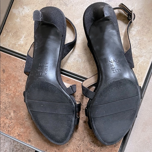 Naturalizer Taimi Black Fabric Sandals - Picture 6 of 9